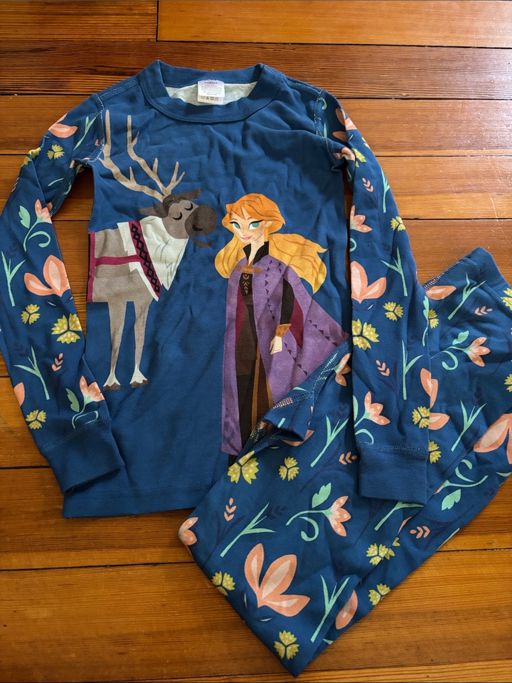 Hanna Frozen PJs